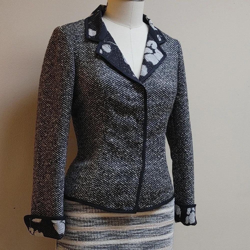 VTG Garfield Marks Tweed Blazer Grosgrain Trim Black and Tan Size 4